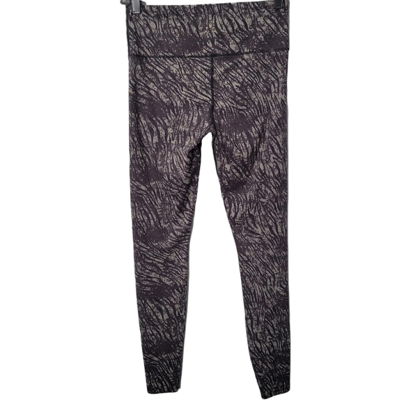 Varley Gray Tonal Zebra Duncan Leggings - Picture 3 of 10